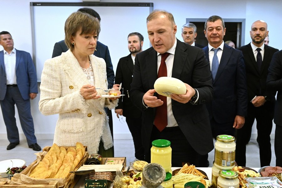 Мурат Кумпилов открыл День Республики Адыгея в Российском экспортном центре
