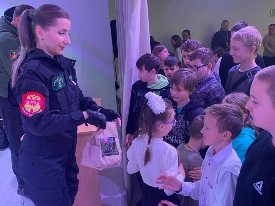 Казаки из Адыгеи провели гуманитарную и культурную миссию в Запорожской области