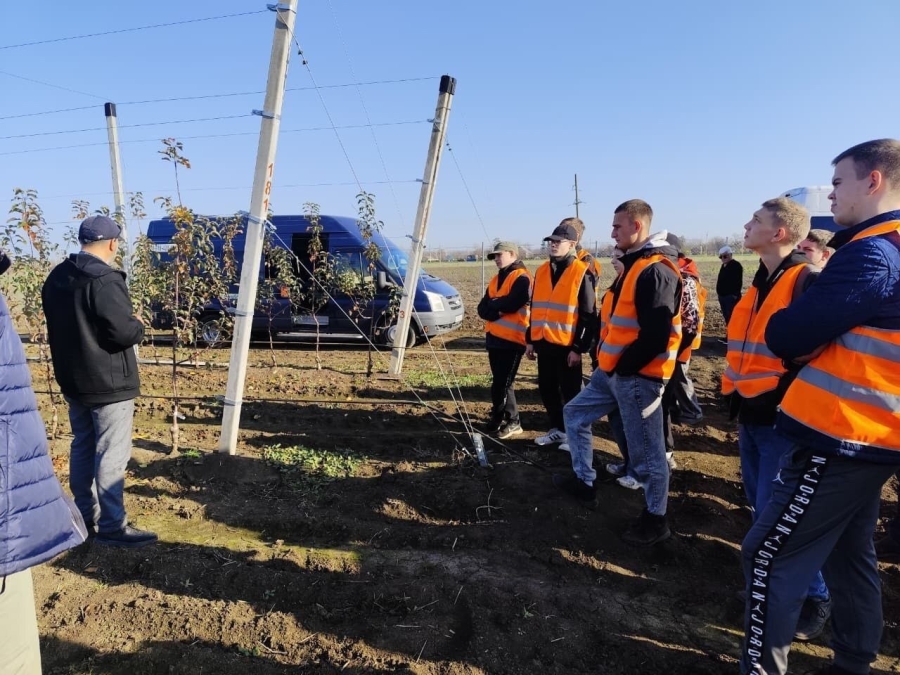 В Гиагинском районе организовали экскурсию для студентов техникума в ООО "КраснодарАгроАльянс"