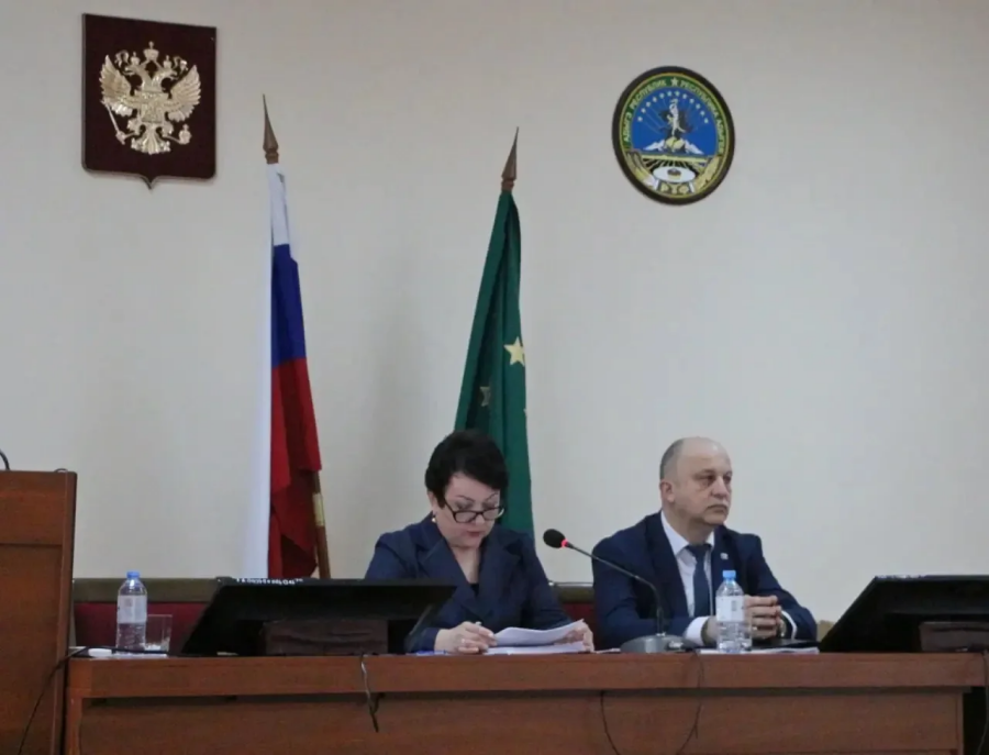 Депутаты Гиагинского района определили пути развития муниципалитета
