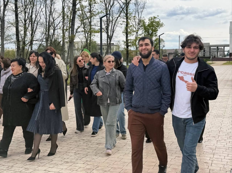 В Адыгейске прошла акция «10 000 шагов к жизни»