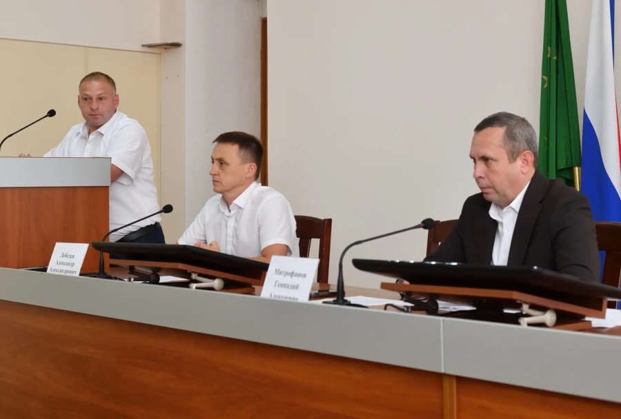 В Майкопе обсудили вопросы подготовки к новому отопительному сезону