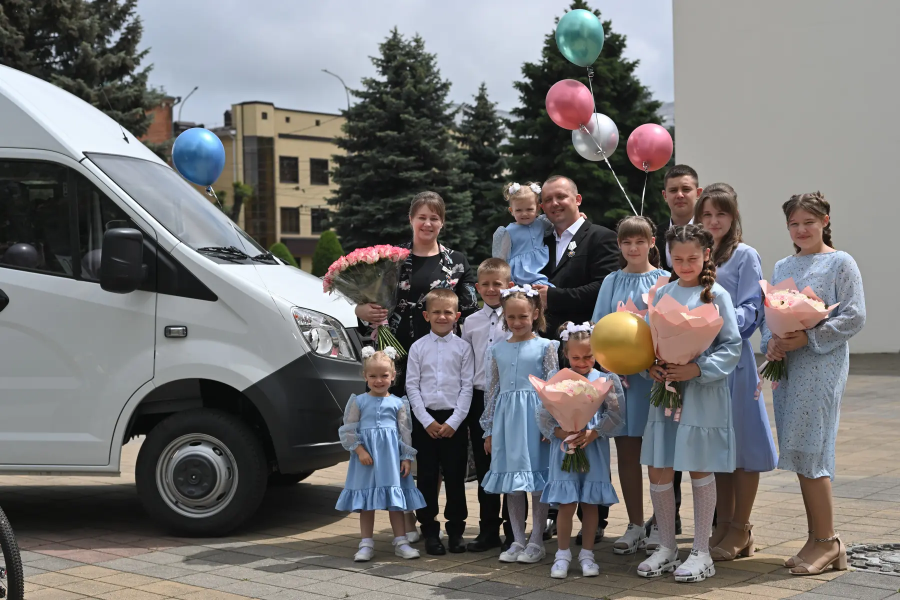 Национальный проект «Семья» в Адыгее: поддержка семей — приоритет региона