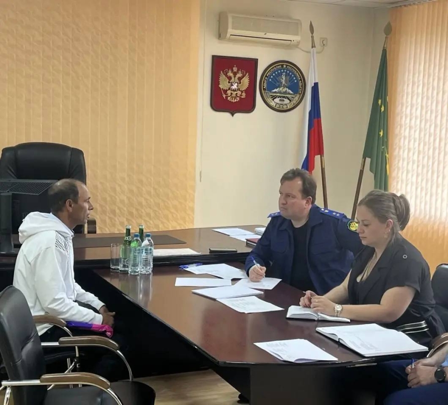 В районах Адыгеи проходят личные приемы участников СВО и членов их семей