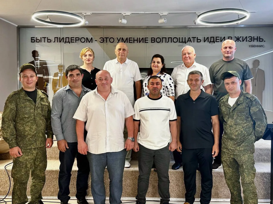 В Адыгейске отметили День ветеранов боевых действий встречей с участниками СВО