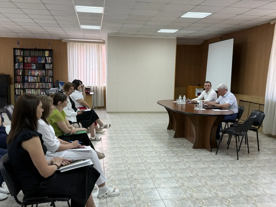 Министр труда и социального развития Адыгеи Джанбеч Мирза подвел итоги работы Майкопского дома-интерната за первое полугодие